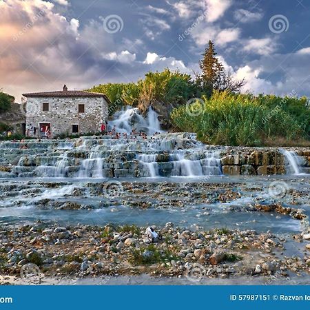 Inn Piazza In Montemerano, The Heart Of Tuscany Bagian luar foto