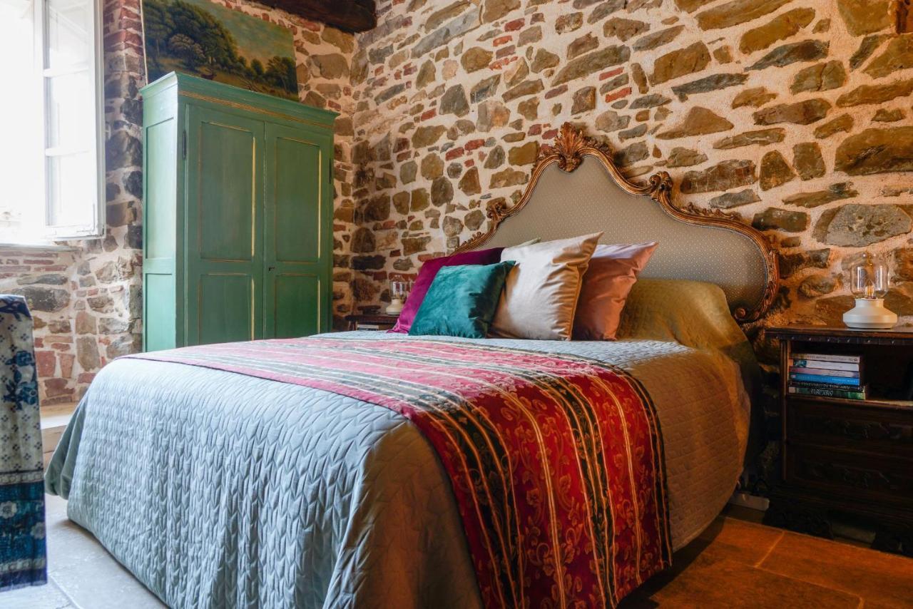Inn Piazza In Montemerano, The Heart Of Tuscany Bagian luar foto