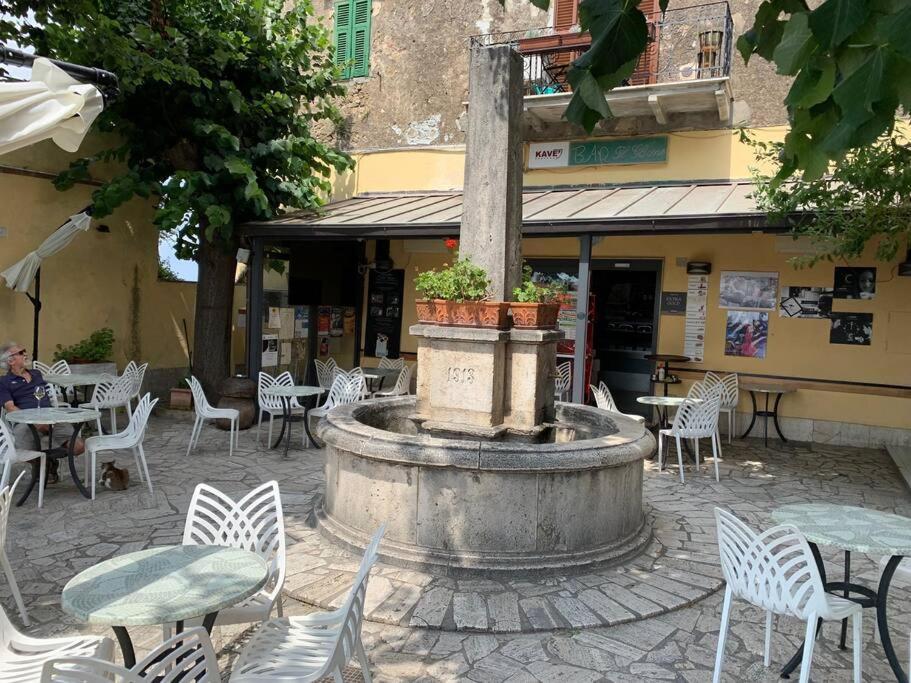 Inn Piazza In Montemerano, The Heart Of Tuscany Bagian luar foto