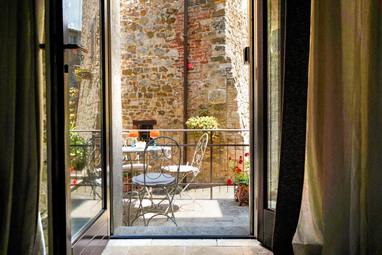 Inn Piazza In Montemerano, The Heart Of Tuscany Bagian luar foto
